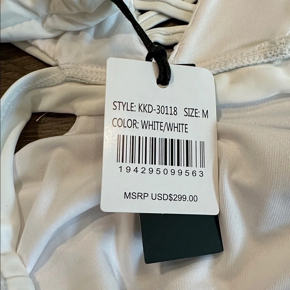 Kendall & Kylie swimsuit with matching skirt coverup - Picture 7 of 11